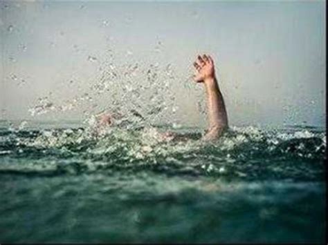 Navyman: Navyman drowns while taking 'selfie' | Goa News - Times of India