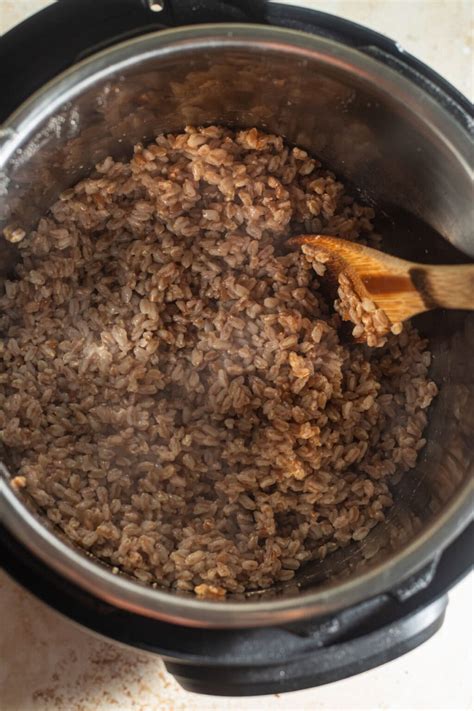 Instant Pot Farro Recipe - Home Cooking Collective