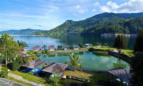 28 Beautiful Places in Indonesia Every Tourist Must Visit In 2024!