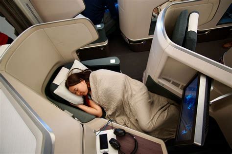 Cathay Pacific Business Class 的图像结果