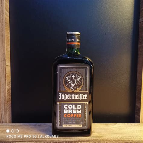 JAGERMEISTER COLD BREW COFFE 33% 0,7L - ALKOLABS