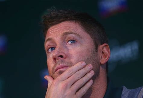 Michael Clarke powers through wet training session at SCG, on track for ...