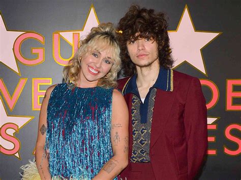 Miley Cyrus Real Name: Discover the True Identity of the Pop Icon