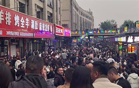 文旅复苏进行时：“特种兵旅游”爆火，哪个城市能成下一个淄博？|界面新闻 · JMedia
