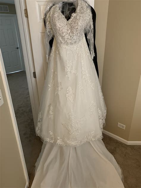 Stella York New Wedding Dress Save 10% - Stillwhite