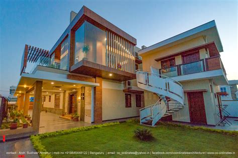 Co-Ordinates Architecture