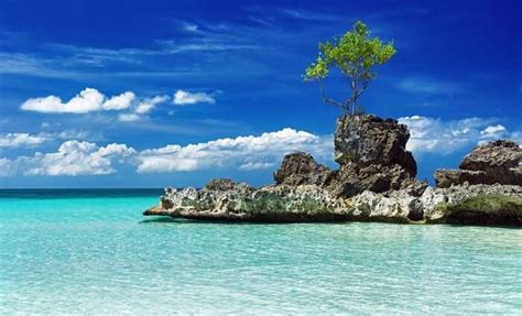 Boracay Island: A Detailed Guide For An Ultimate Vacation