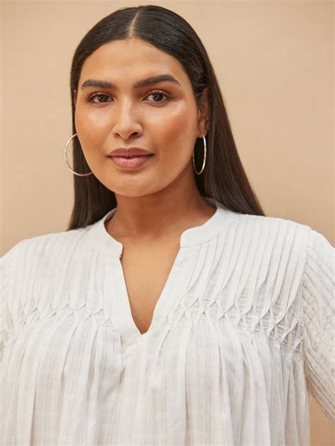 Live Unlimited Ivory Classic Long Sleeved Pintuck Blouse