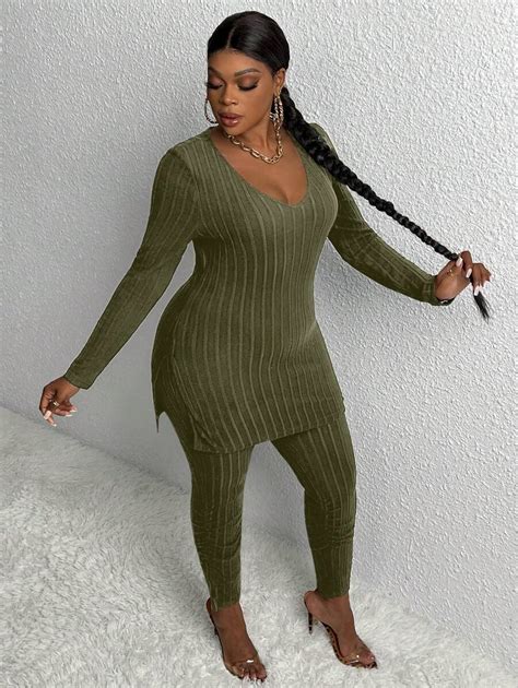 Slaydiva Plus Split Hem Tee & Leggings | SHEIN USA