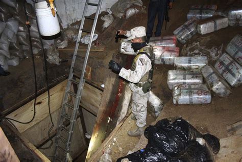 Durch diese Tunnel schmuggelte El Chapo seine Drogen in die USA ...