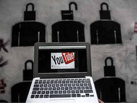 Video sharing website Youtube launches offline viewing service - The ...