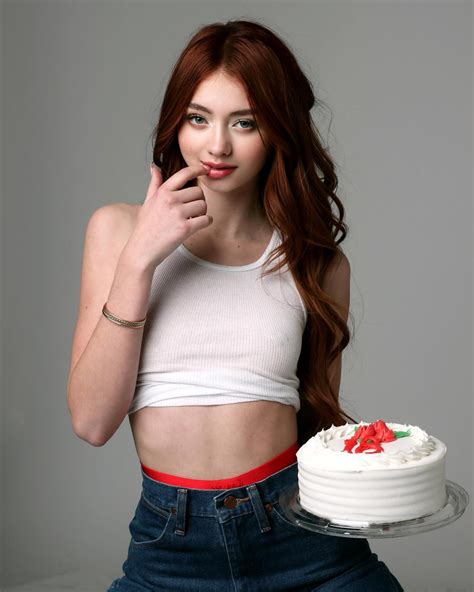 Sicily Rose Th Birthday Braless Tease - Hot Celebs Home