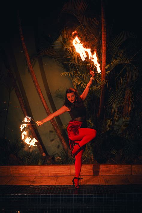 Hot+Moms+Gifs Photos, Download The BEST Free Hot+Moms+Gifs Stock Photos & HD Images