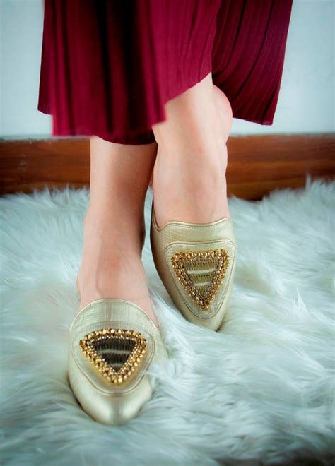 Get Double Stud Embellished Triangle Detail Mules at ₹ 1299 | LBB Shop