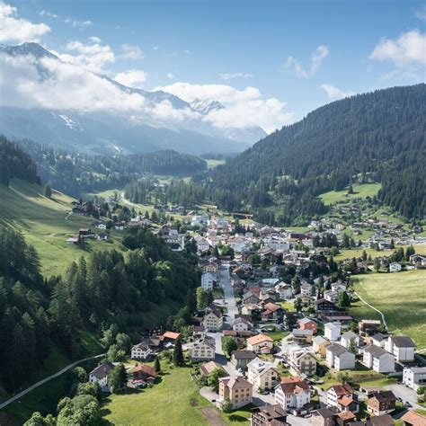 Parpan in Lenzerheide | Skigebiet & Sommerferien | Schweiz