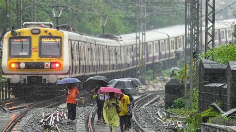 IRCTC makes Aadhaar verification mandatory for advance and Tatkal ...