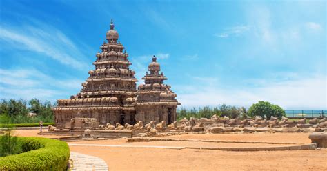 You Cannot Miss These Hidden Monuments in India