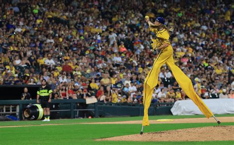 Savannah Bananas to play three games at Wrigley Field in 2026