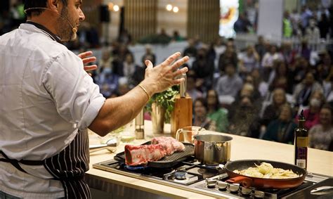 https://goodfoodshow.com.au/app/uploads/sites/7/2024/02/live-cooking-stage.jpg