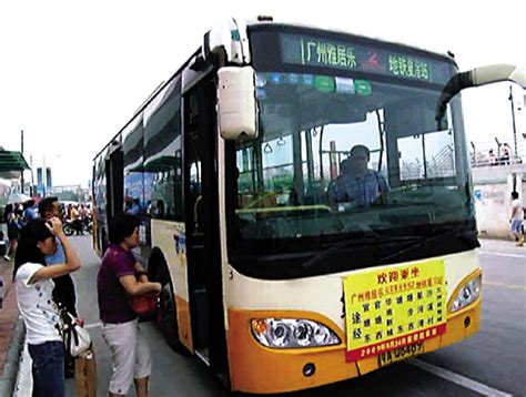 二环路快速公交今日起免费试乘 乘客爆棚 - 成都 - 华西都市网新闻频道