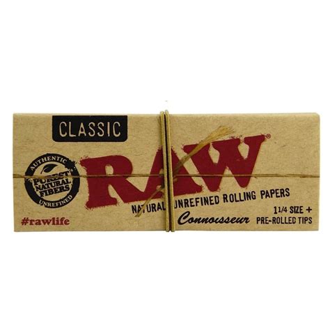 RAW Classic Connoisseur 1 ¼ with Pre-Rolled Tips – SmokeMart