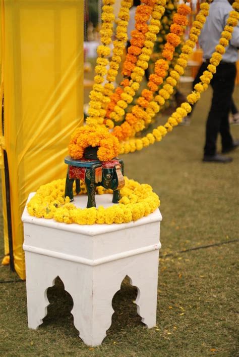 LAMANSH Handcrafted and Emboss Painted Colorful Wooden Elephant Shape ...