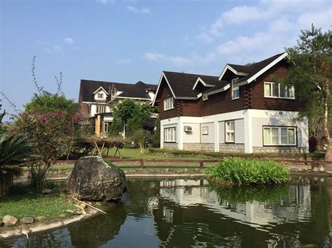 SUN MOON LAKE CRYSTAL RESORT (Yuchi) - Resort Reviews, Photos, Rate ...