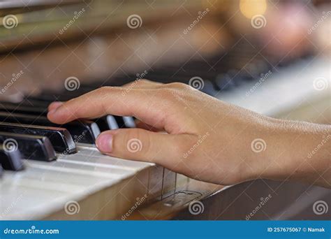 Image result for Easy Piano Tutorials Right Hand