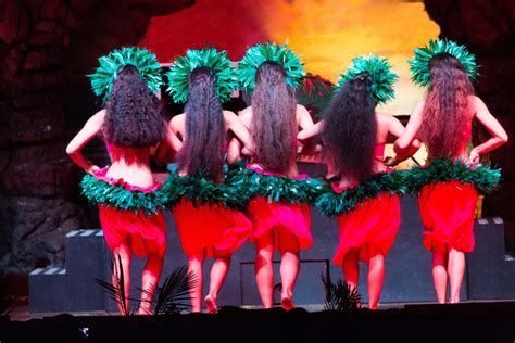 3 best Hawaiian luaus on Maui