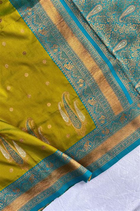 Lissome Mehndi Soft Banarasi Silk Saree With Effervescent Blouse Piece ...