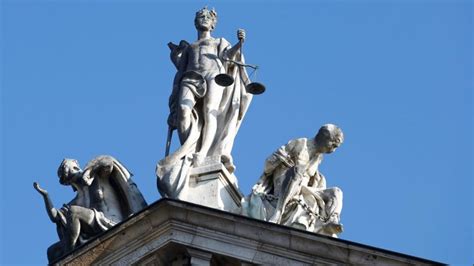 Retrial refused in burglary case over admissibility of evidence ruling ...