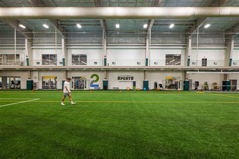 Sports Center 的图像结果