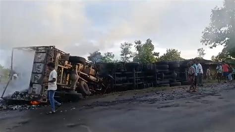 Driver burnt alive after two trucks collide head-on in Sambalpur