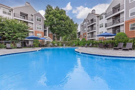 The Jefferson at Fair Oaks - Apartments in Fairfax, VA