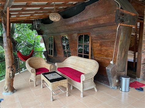 TABO COTTAGES TUKTUK LAKE TOBA (Samosir Island, Sumatra) - Hotel ...