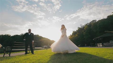 Fine Wedding Introduction Clips 的图像结果