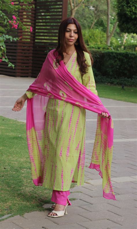 Cotton Handblock Lime Green Tie and Dye Suit set with Chiffon Dupatta ...