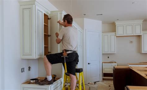 How to Install Kitchen Cabinets DIY 的图像结果