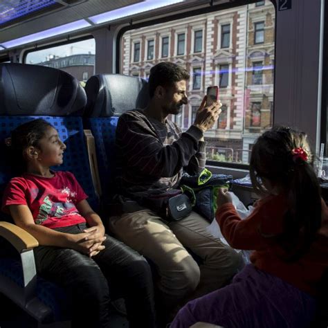 These photos of Syrian refugees reuniting in Germany will make you cry