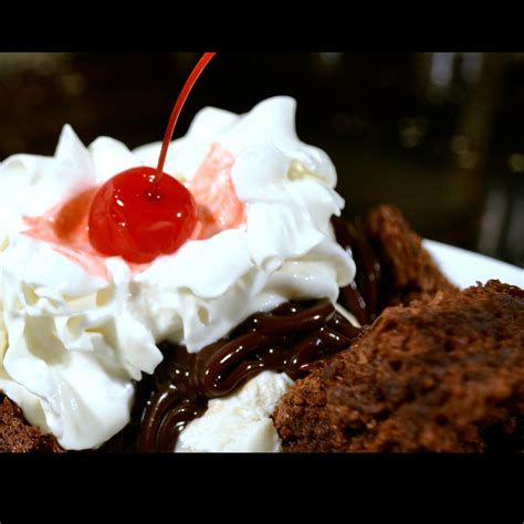 Mickey's Dairy Twist - Homemade Ice Cream & American Classics