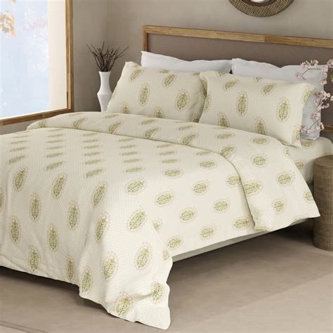 Buy BOUTIQUE LIVING Indo Musk Kasturi Cotton 200TC Floral Print 3Pcs ...