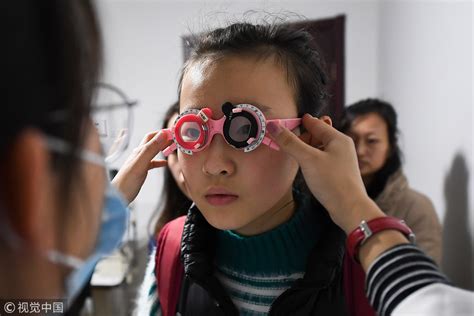 孩子近视，激光手术能根治……近视的流言你信了几个?|眼镜|角膜|外斜视_新浪新闻