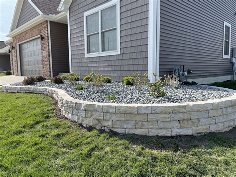 Accent Landscaping Retaining Walls