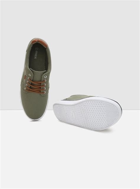 Buy Men Solid Lace-Up Canvas Shoes Online at just Rs. 899.0 ...