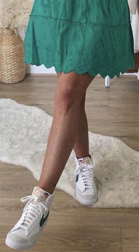 Wife looking for first BBC experience : r/realhotwivesofrddit