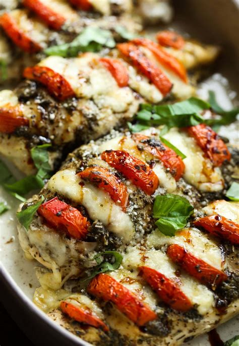 Stuffed Caprese Chicken | An Easy Chicken Recipe | Cookies and Cups