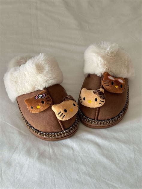 Hello Kitty Ugg Slippers – Luxandluxy