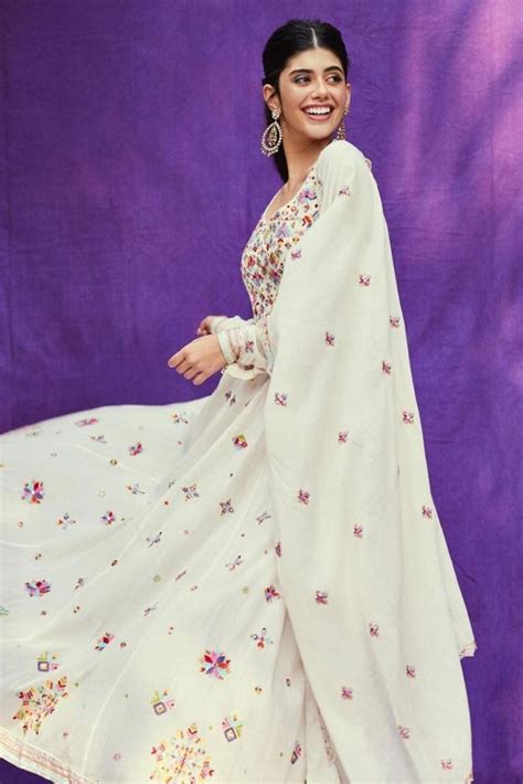 Sanjana Singh in our white organic anarkali with churidar – Sukriti and ...