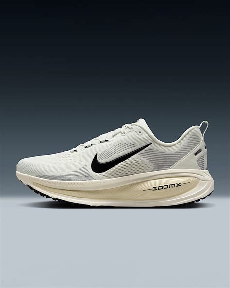 Nike Vomero 18 Men's Road Running Shoes. Nike IN