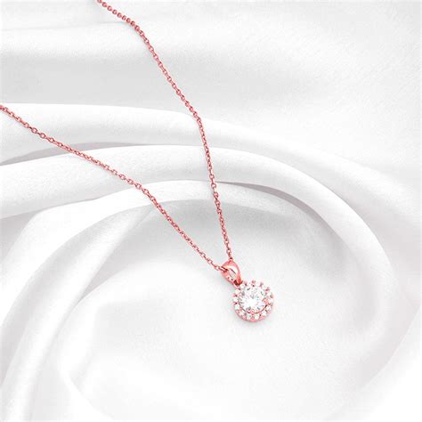 Rose Gold Eve Beauty Pendant With Link Chain – GIVA Jewellery